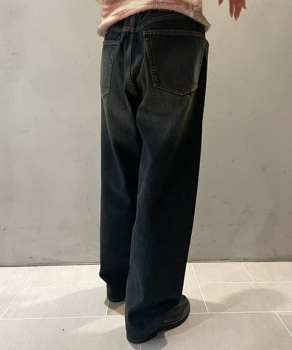 りりさんの「BEAMS WOMEN｜BEAMS / ワイドフィット デニムパンツ」を使ったコーディネート