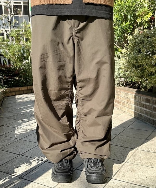 吉田 洸輝さんの「BEAMS WOMEN｜7ゲージ  アルパカ ニット ポロ カーディガン」を使ったコーディネート