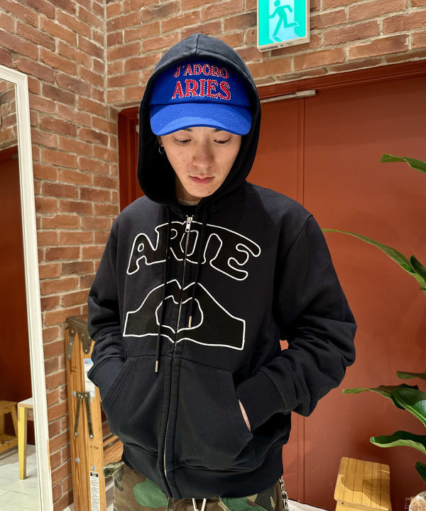 Ryohei Takataさんの「BEAMS WOMEN｜リラックスフィット THERMOLITE(R) MA-1 （撥水）」を使ったコーディネート