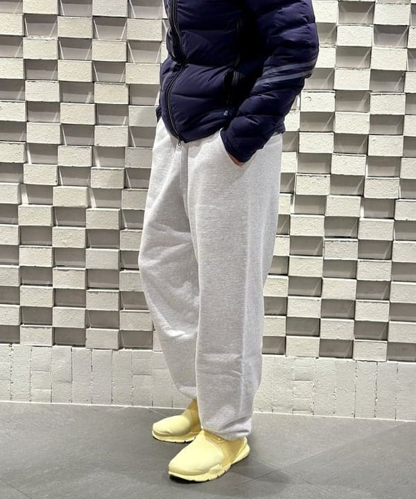 Kellyさんの「BEAMS WOMEN｜BEAMS / テーパード スウェット パンツ」を使ったコーディネート