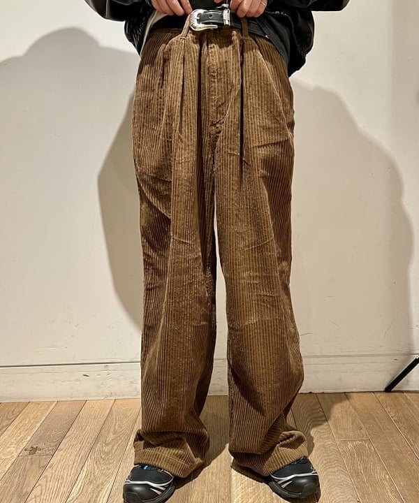 関澤 佑樹さんの「BEAMS WOMEN｜レザー ブルゾン」を使ったコーディネート