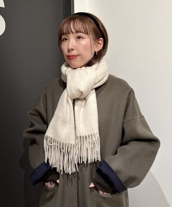 makita mikaさんの「BEAMS WOMEN｜CHRISTIAN VILLA / 別注 スタッズ ボストンバッグ」を使ったコーディネート