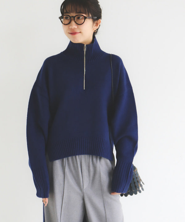 中丸　栞さんの「BEAMS WOMEN｜CINOH / ウール ハーフジップ ニット」を使ったコーディネート