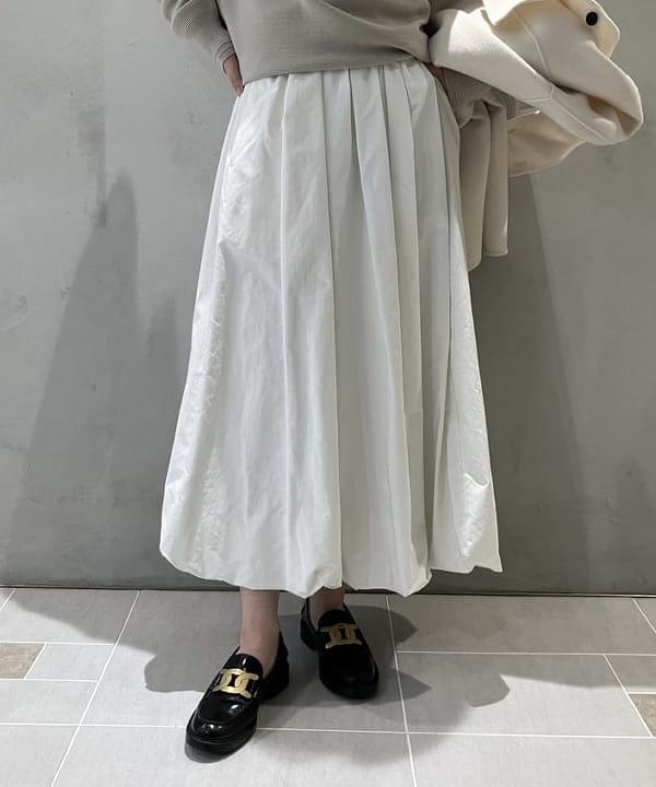 坂本 涼花さんの「BEAMS WOMEN｜バルーン スカート」を使ったコーディネート