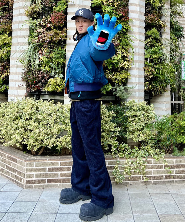 トラ吉さんの「BEAMS WOMEN｜NEW ERA / 別注 RETRO CROWN 9FIFTY（TM） STRAP」を使ったコーディネート