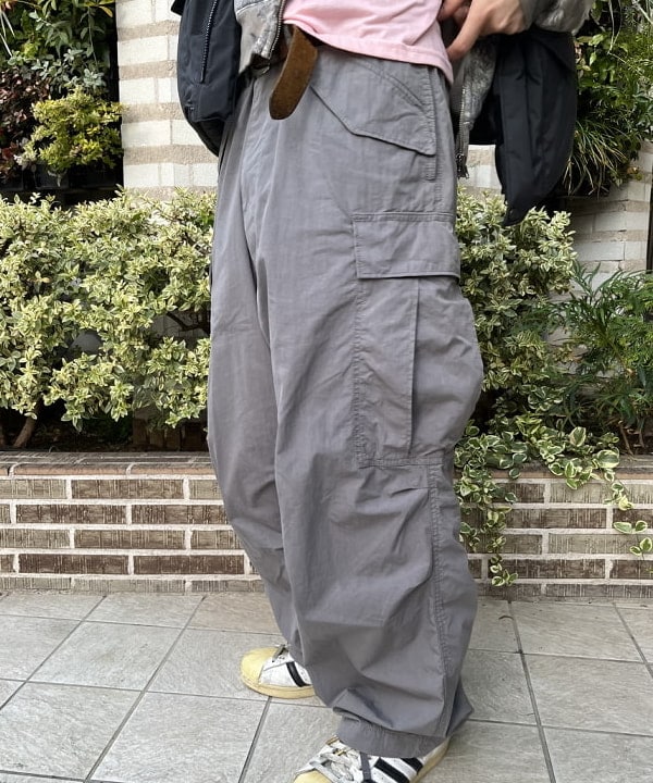 菊田 悠さんの「BEAMS WOMEN｜BEAMS / ビッグ 6ポケット カーゴパンツ」を使ったコーディネート