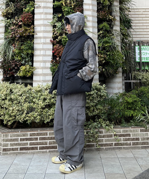 菊田 悠さんの「BEAMS WOMEN｜BEAMS / ビッグ 6ポケット カーゴパンツ」を使ったコーディネート