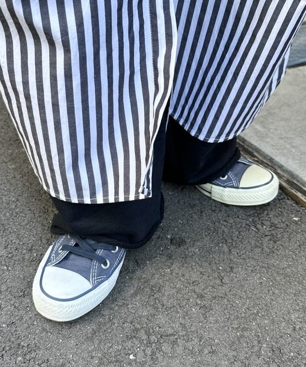 ナガオカ サキさんの「BEAMS WOMEN｜Champion / 別注 ロゴリバースウィーブ(R) クルーネック スウェット 24AW」を使ったコーディネート