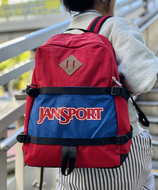 ナガオカ サキさんの「BEAMS WOMEN｜Champion / 別注 ロゴリバースウィーブ(R) クルーネック スウェット 24AW」を使ったコーディネート