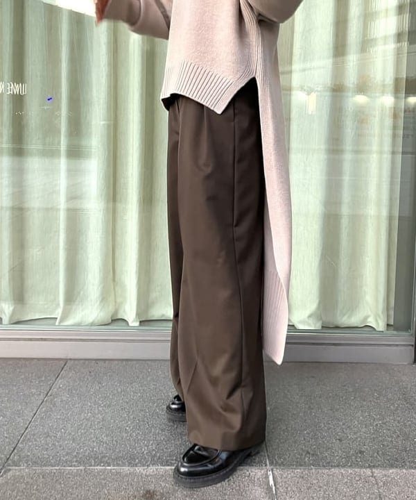 蒲原 捺美さんの「BEAMS WOMEN｜CINOH / ウール ハーフジップ ニット」を使ったコーディネート