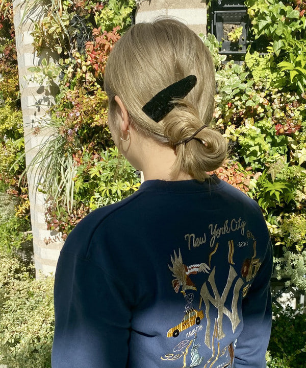 福田 まみさんの「BEAMS WOMEN｜ベロア スリーピン」を使ったコーディネート