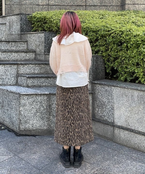 加歩さんの「BEAMS WOMEN｜TICCA / レオパード シャギースカート」を使ったコーディネート