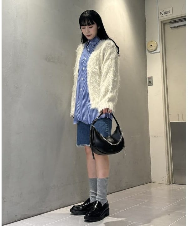 松田 陽茉莉さんの「BEAMS WOMEN｜【別注】YAHKI × HYPNOTIZE / Crescent Bag」を使ったコーディネート