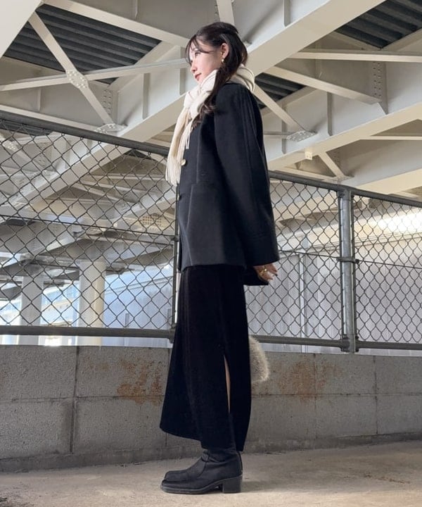 YUIさんの「BEAMS WOMEN｜フェイクファー ポーチバッグ」を使ったコーディネート