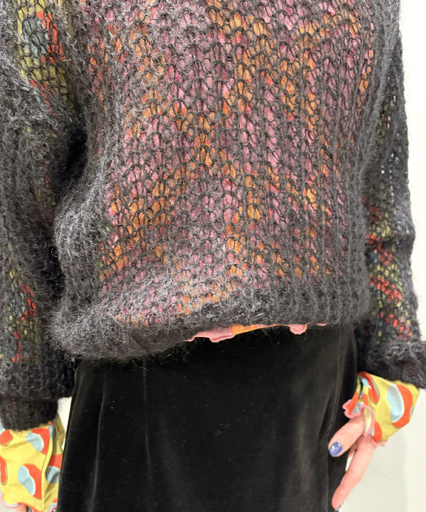 吉田 花さんの「BEAMS WOMEN｜【別注】YAHKI × HYPNOTIZE / Crescent Bag」を使ったコーディネート