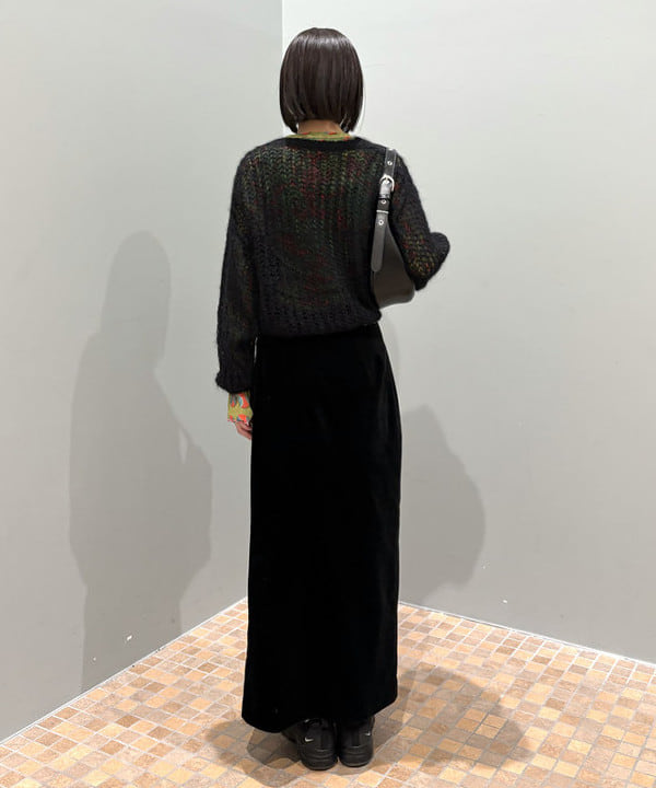 吉田 花さんの「BEAMS WOMEN｜【別注】YAHKI × HYPNOTIZE / Crescent Bag」を使ったコーディネート