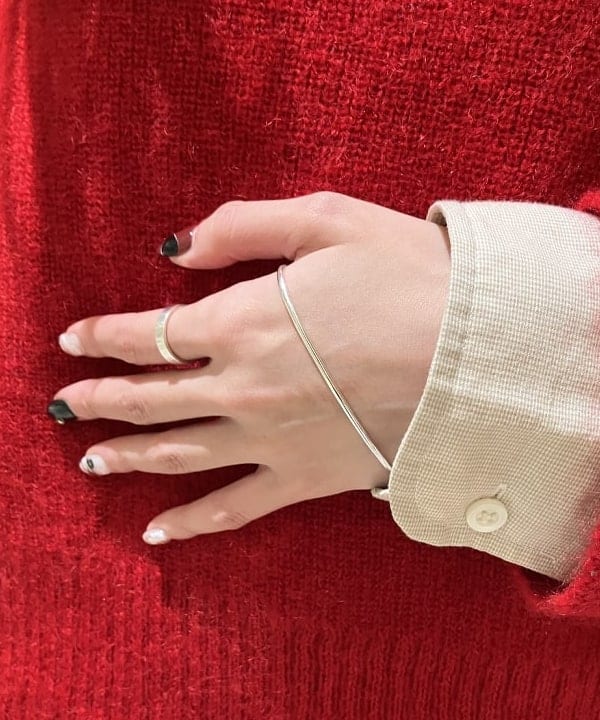 nodokaさんの「BEAMS WOMEN｜BEAMS BOY / シルバー925 ナロー パームカフ」を使ったコーディネート