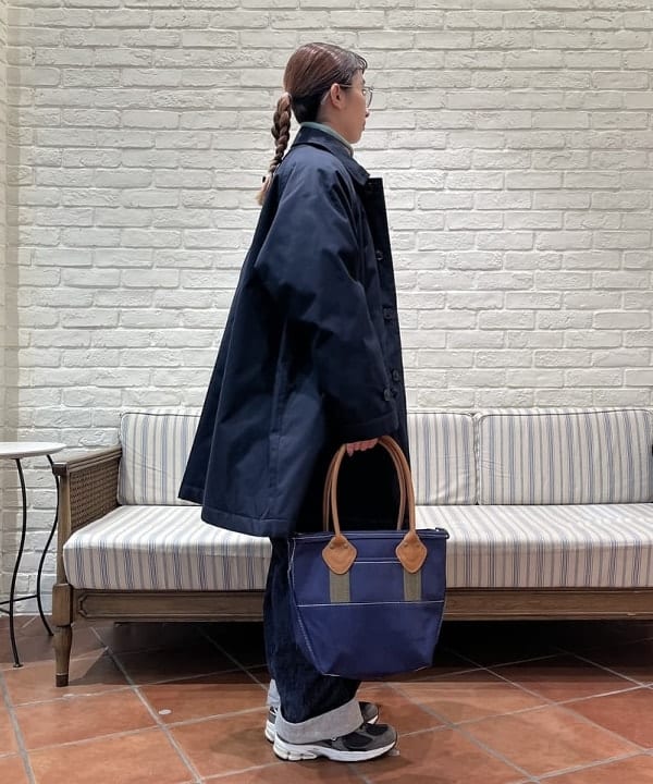 たぐみさんの「BEAMS WOMEN｜【別注】L.L.Bean / Deep Bottom Leather Handle Zip Tote S」を使ったコーディネート