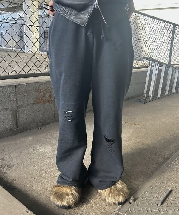 タマイユウトさんの「BEAMS WOMEN｜ワイドフィット 4ポケット レザー ブルゾン」を使ったコーディネート