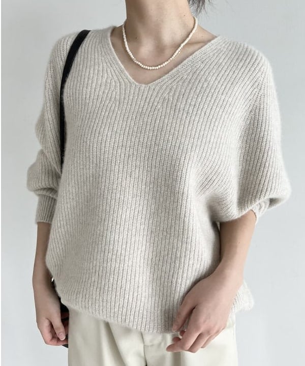 坂本 涼花さんの「BEAMS WOMEN｜AK+1 / パールセット ネックレス」を使ったコーディネート