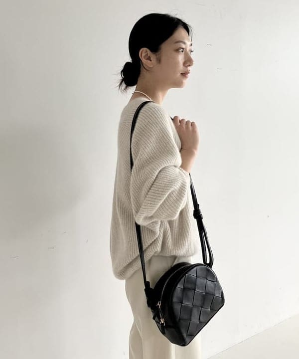 坂本 涼花さんの「BEAMS WOMEN｜AK+1 / パールセット ネックレス」を使ったコーディネート