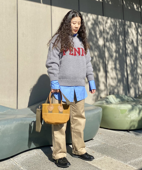 EMORIさんの「BEAMS WOMEN｜【別注】L.L.Bean / Deep Bottom Leather Handle Zip Tote Mini」を使ったコーディネート