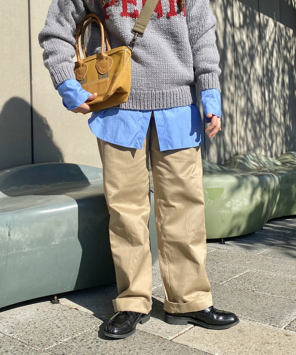 EMORIさんの「BEAMS WOMEN｜【別注】L.L.Bean / Deep Bottom Leather Handle Zip Tote Mini」を使ったコーディネート