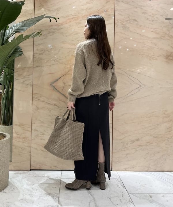 関 桂子さんの「BEAMS WOMEN｜NAGHEDI / イントレチャート トートバッグ」を使ったコーディネート