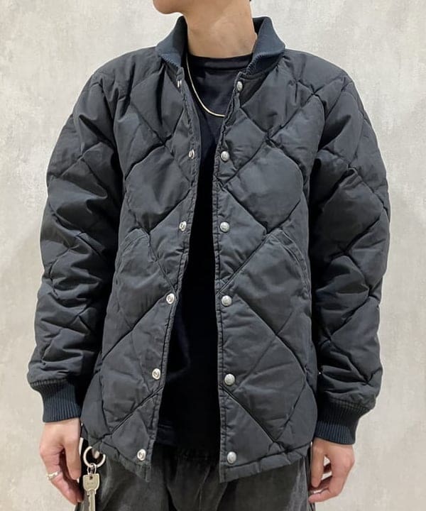 西村 光平さんの「BEAMS WOMEN｜REMI RELIEF /【別注】Quilt Down Jacket」を使ったコーディネート