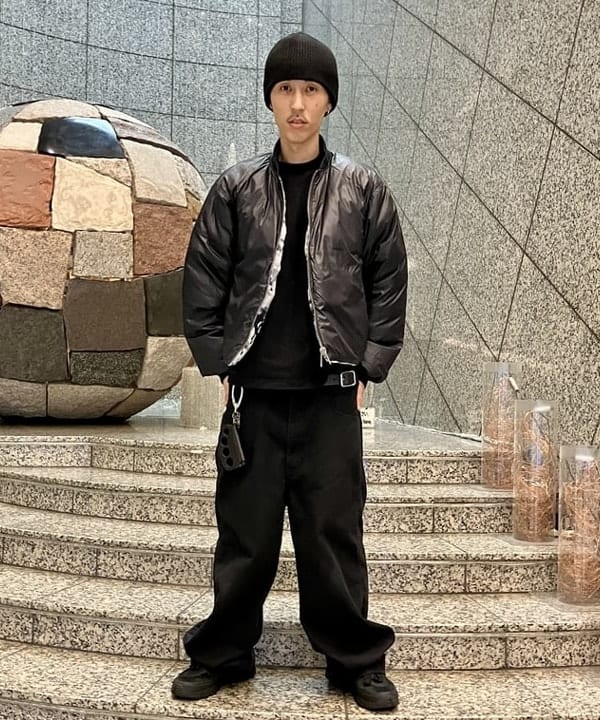 西村 光平さんの「BEAMS WOMEN｜リバーシブル ダウン フライトジャケット」を使ったコーディネート