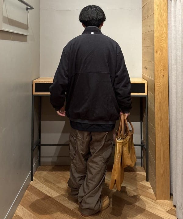 三宅 康平さんの「BEAMS WOMEN｜【別注】Timberland / HERITAGE GORE-TEX（R）MOC TOE MIDDLE WHEAT NUBUCK」を使ったコーディネート