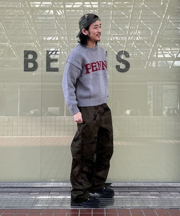 Sunnyさんの「THE BOOKSTORE / 別注 ハンド ロゴ セーター 24AW」を使ったコーディネート