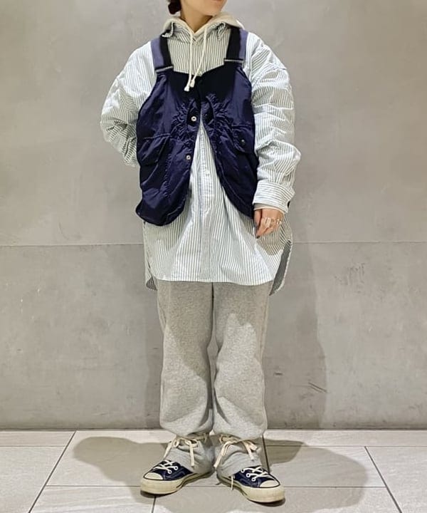 原口 愛さんの「BEAMS WOMEN｜オックスフォード ストライプ ビッグボタンダウン シャツ」を使ったコーディネート