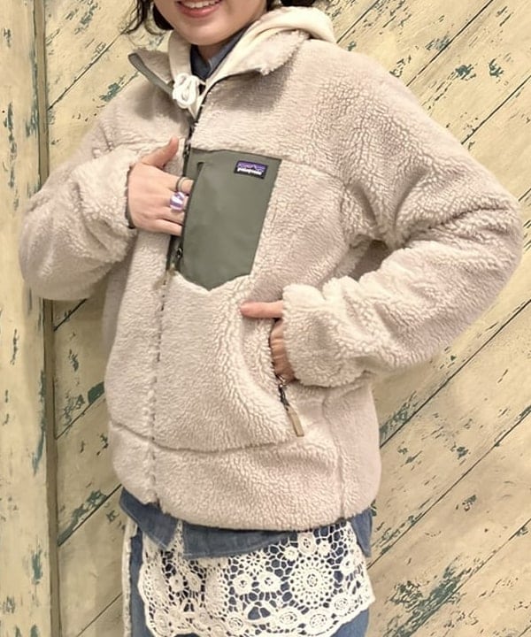 小原 もこさんの「BEAMS WOMEN｜【別注】BUZZ RICKSON'S / シャンブレー ロングスリーブ シャツ」を使ったコーディネート