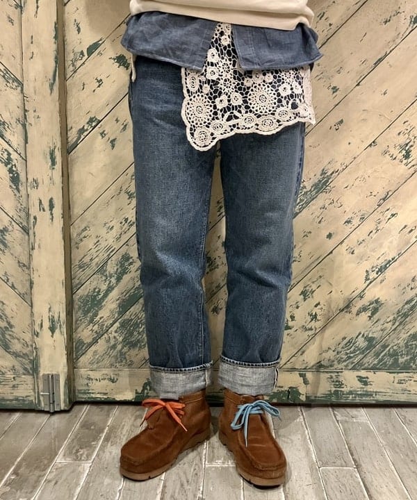 小原 もこさんの「BEAMS WOMEN｜【別注】BUZZ RICKSON'S / シャンブレー ロングスリーブ シャツ」を使ったコーディネート