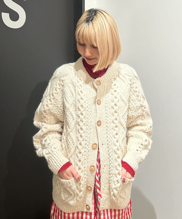佐藤 亜美さんの「BEAMS WOMEN｜Ray BEAMS / アンクルストラップ パンプス」を使ったコーディネート