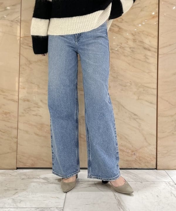 関 桂子さんの「BEAMS WOMEN｜upper hights / THE NIECE デニムパンツ」を使ったコーディネート