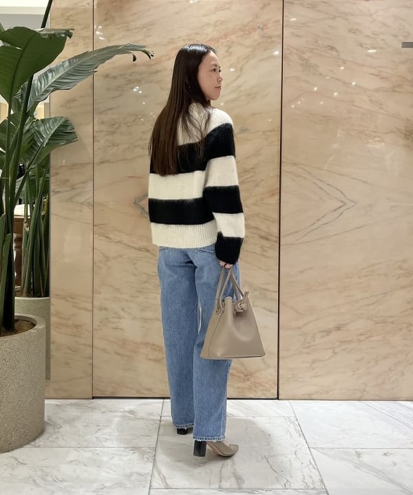 関 桂子さんの「BEAMS WOMEN｜upper hights / THE NIECE デニムパンツ」を使ったコーディネート