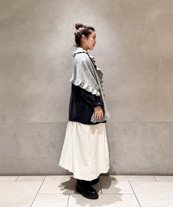 モモさんの「BEAMS WOMEN｜フリル マフラー」を使ったコーディネート
