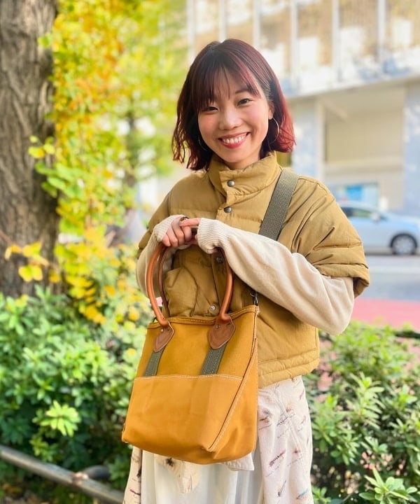 SHINAGAWAさんの「BEAMS WOMEN｜【別注】L.L.Bean / Deep Bottom Leather Handle Zip Tote S」を使ったコーディネート