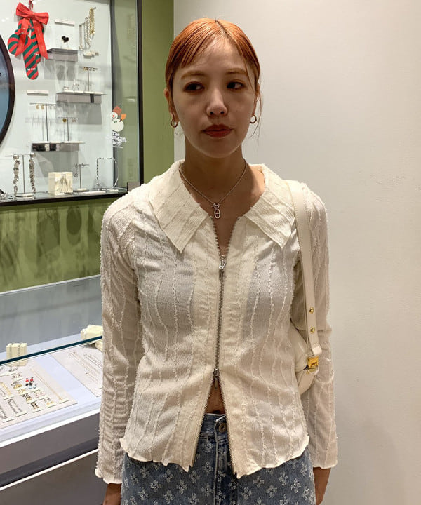 れいなさんの「BEAMS WOMEN｜ストライプ シャーリング ジップ シャツ」を使ったコーディネート