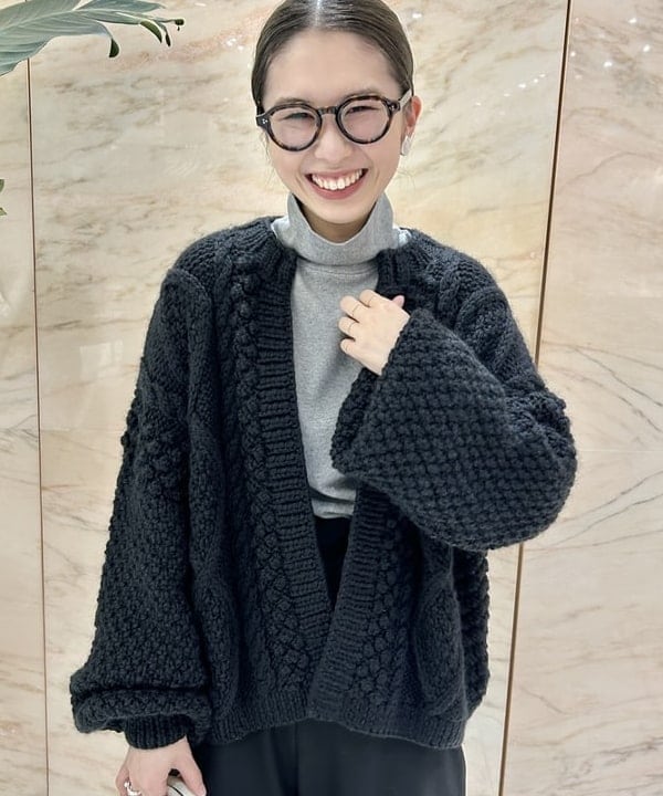 佐藤 美樹さんの「BEAMS WOMEN｜les bon bon / princess  ダブル ブレスレット シルバー」を使ったコーディネート