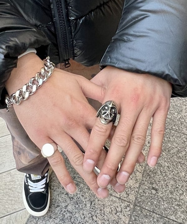 ムファサさんの「BEAMS WOMEN｜BEAMS / ラウンド リング SILVER925」を使ったコーディネート