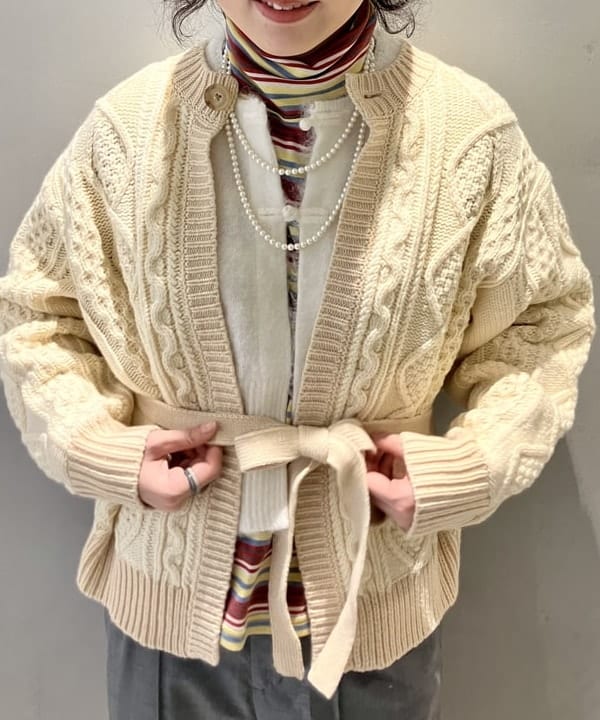 小原 もこさんの「BEAMS WOMEN｜ 2プリーツ ワイドパンツ」を使ったコーディネート