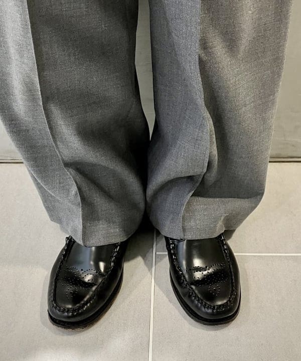 小原 もこさんの「BEAMS WOMEN｜ 2プリーツ ワイドパンツ」を使ったコーディネート