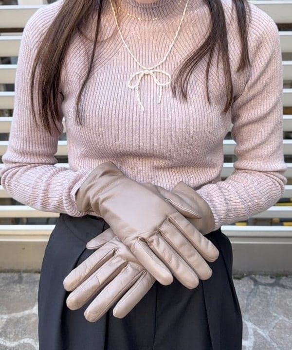 YUIさんの「BEAMS WOMEN｜バックル 2タック ワイドパンツ」を使ったコーディネート