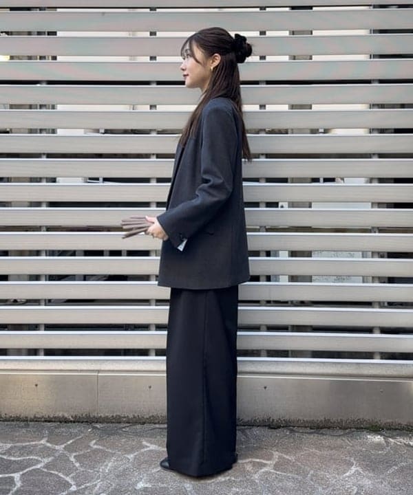 YUIさんの「BEAMS WOMEN｜バックル 2タック ワイドパンツ」を使ったコーディネート