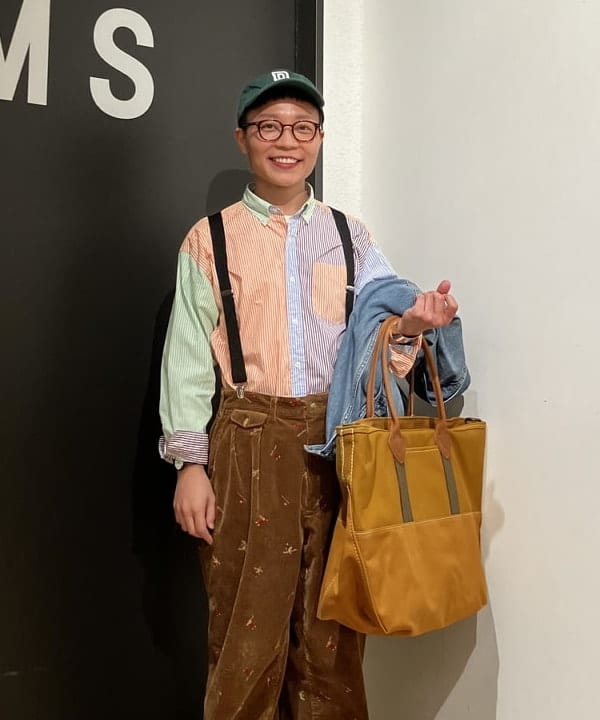 土田 達也さんの「BEAMS WOMEN｜L.L.Bean / 別注 Deep Bottom Leather Handle Zip Tote L」を使ったコーディネート