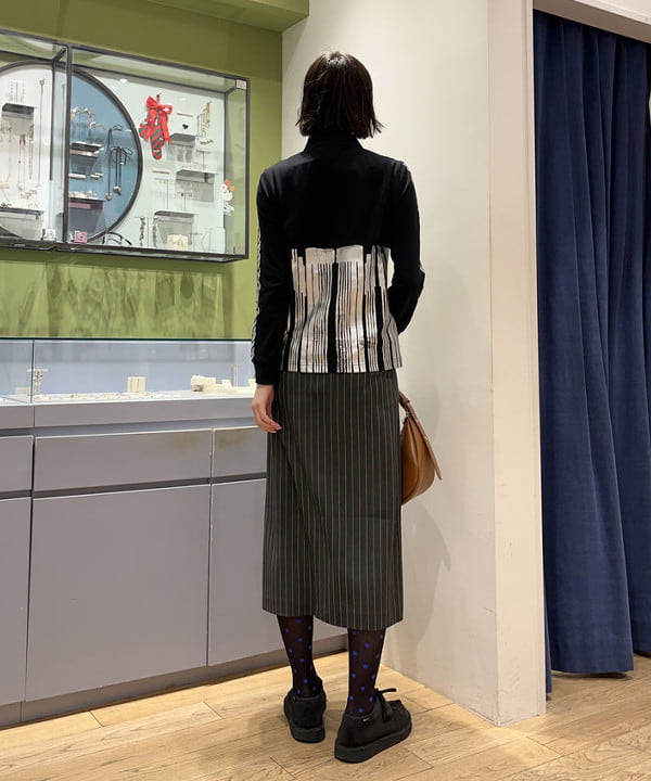 神坂 莉子さんの「BEAMS WOMEN｜【別注】FARAH / SKIRT」を使ったコーディネート