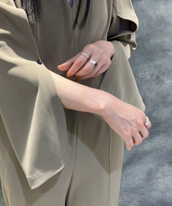 OSUMIさんの「BEAMS WOMEN｜Vネック オールインワン」を使ったコーディネート